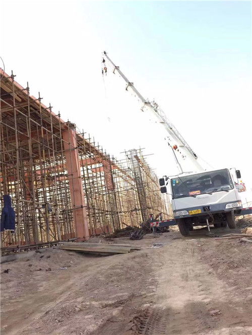 振兴区吊车作业的安全注意事项有哪些？